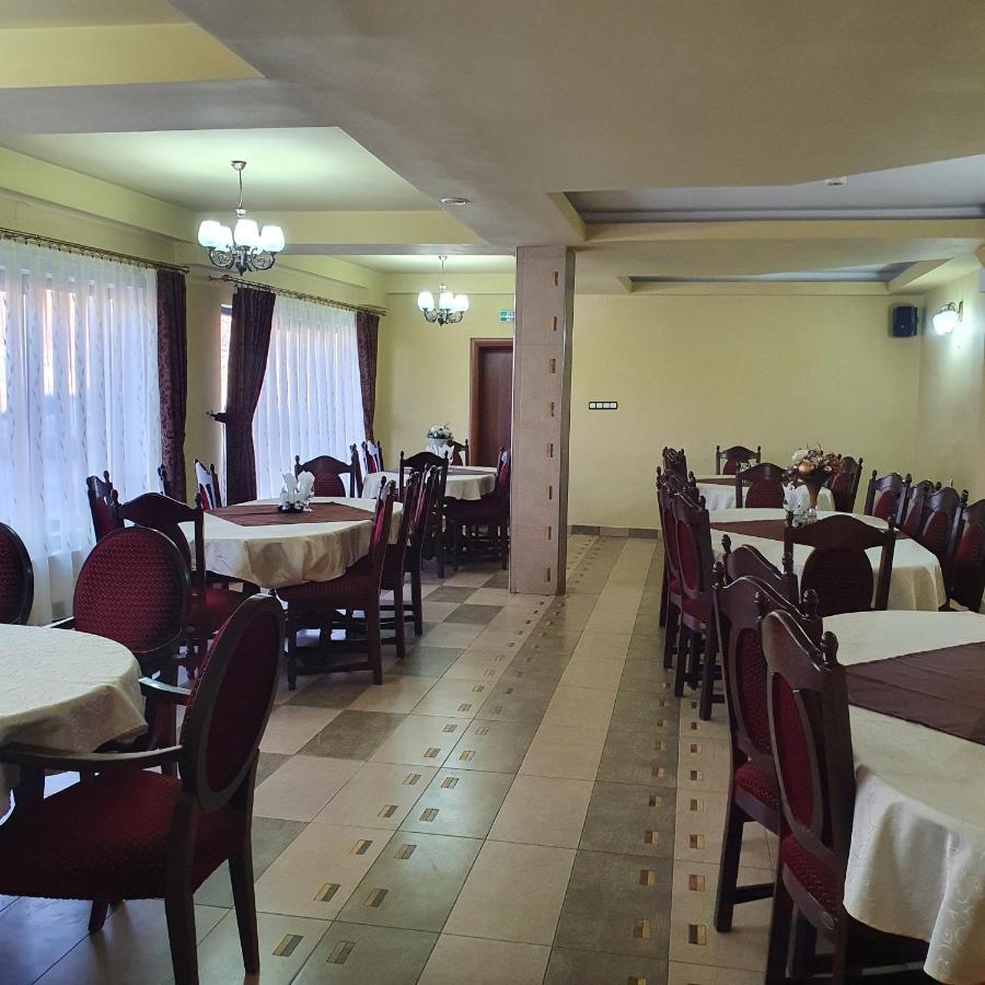 Pensiunea Mirela Pestera Ursilor Chiscau Exterior foto